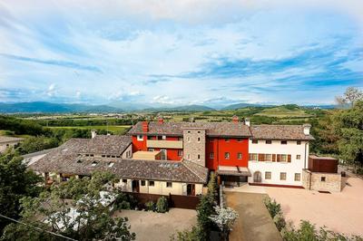 Elliot Osteria e Dormire in collina