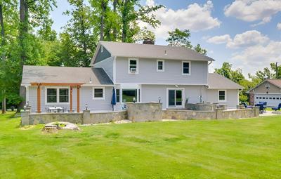 Rockville Home: Patio Oasis, Fireplace, Near DC!