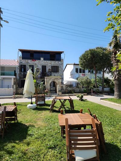 Ionia Liberty Stone Hotel