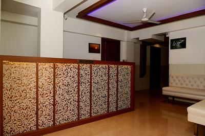Hotel Monarch Center Point near Dahanu Beach, Bordi