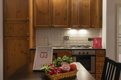 Santa Chiara Apartment by Wonderful Italy