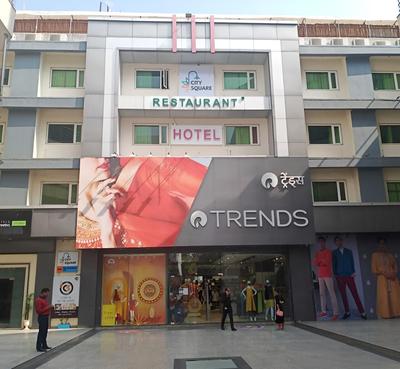 Hotel City Square by KeyMagics