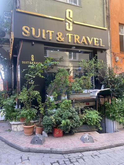 Suit Travel