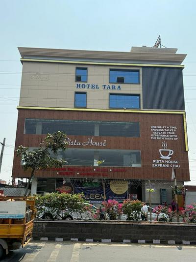 HOTEL  TARA