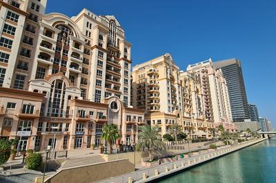Canal Residence