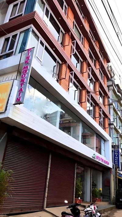 Hotel Pink Mountain