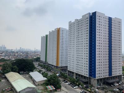 Cozy Living 2Br Green Pramuka City Apartment Next To Mall