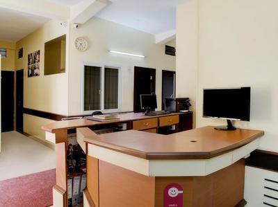SPOT ON 49049 Shree Chaitanya Math Saraswati Bhawan