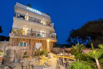 Hôtel Almanarre Plage