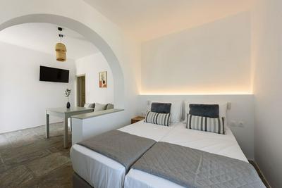 Phaedrus Living: Paros Cycladic Residences 11