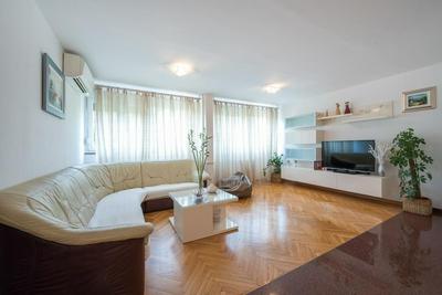 Snjeza - Spacious & Comfortable - A1