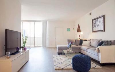 LA035 1 Bedroom Apartment By Senstay — Los Angeles photo 4