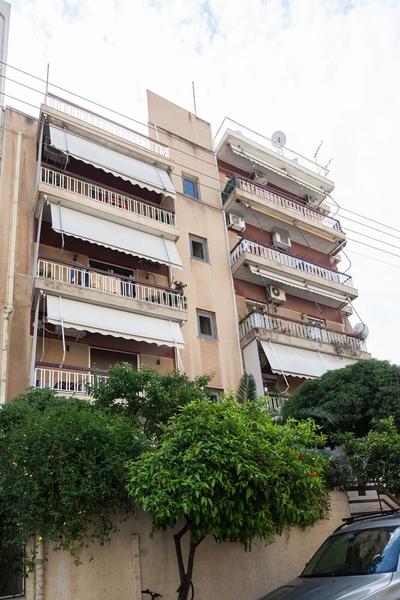 Modern apt with Increbilbe Athens Views