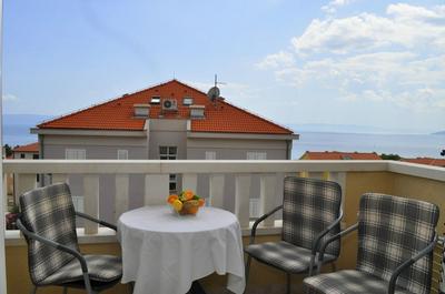 Ivi - big Parking and Courtyard - SA5