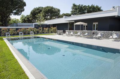 MEALBA HOTEL Suite & Pool