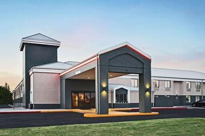 Spark by Hilton Bentonville