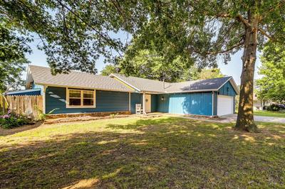 Broken Arrow Home: Family-friendly Amenities!