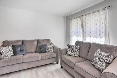 5 Mi to UT: Quiet Toledo Duplex Near Parks!