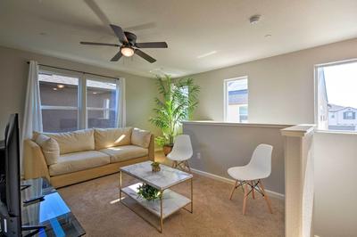 4 Mi to City Center: Family-friendly Retreat!