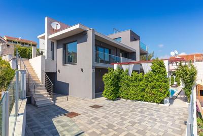 Villa Martinis