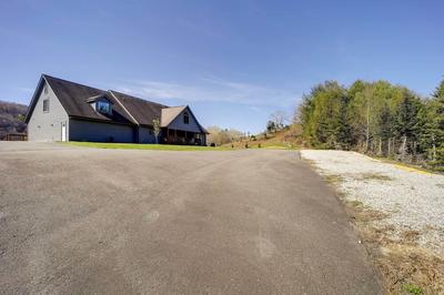 Deck, Grill & Mountain Views: Banner Elk Retreat!