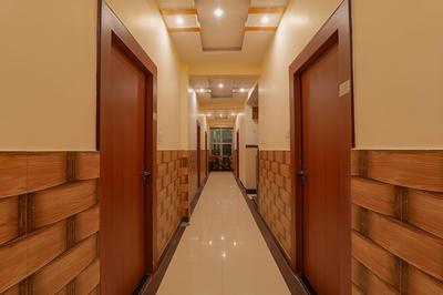 Fabhotel Shree Galaxy