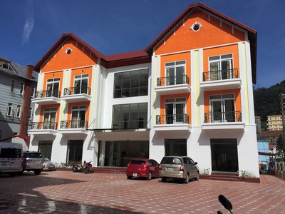Hoa Binh Tam Dao Hotel