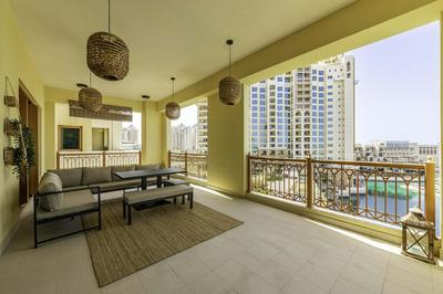 Maison Privee - Exclusive Apt with Seafront Views over Palm Jumeirah