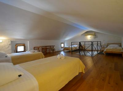 Majestic Rustical Kanfanar Villa With Pool