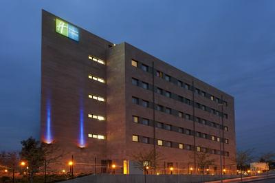 Holiday Inn Express Barcelona - Sant Cugat by IHG