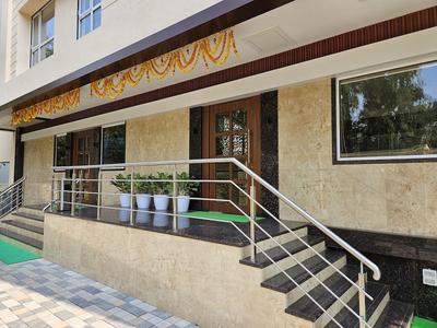 Hotel Golden Nest - Thane