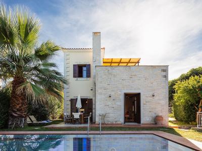 Beautiful Villa, Private Pool, Sleeps 6, Prines in Rethymnon, Crete NW Coast