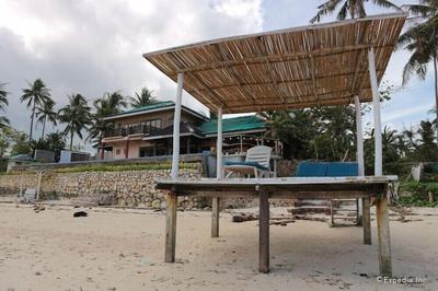 Blue Wave Inn Beach Resort & Restaurant