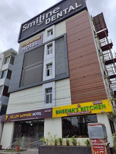 Yellow Sapphire Hotel Hitech City