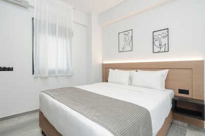 TOWER 15 Suites Nilie Hospitality MGMT