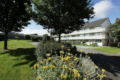 Brit Hotel Confort Dinan Taden