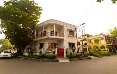 OYO 1836 Hotel Shila International
