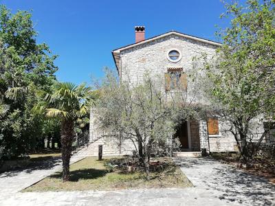 Villa Valeta 500 Meters From the Beach