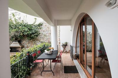 Dream Lux Flat with Great Outdoor Pool & Parking