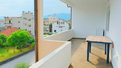 Spacious Nature View Flat Near Porto Montenegro