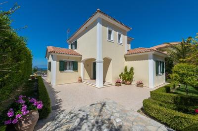 Villa Mera in Kaligata