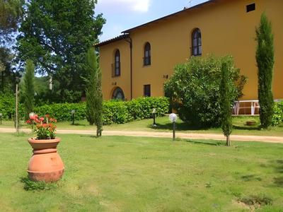 Restful Farmhouse with Pool near Forest in Vinci