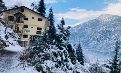 Snow Crest Residency Manali With View