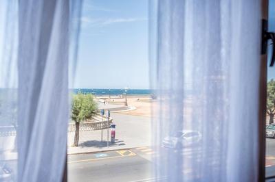 Waves Paradise Home in Livorno