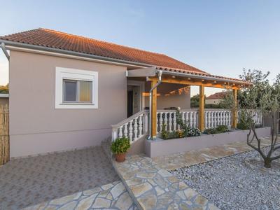 Holiday Home Near Zadar With Private Pool