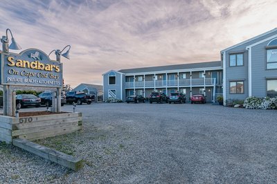 Sandbar Inn - Dog Friendly