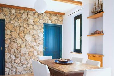 Welcomely - Sardinian Stone House