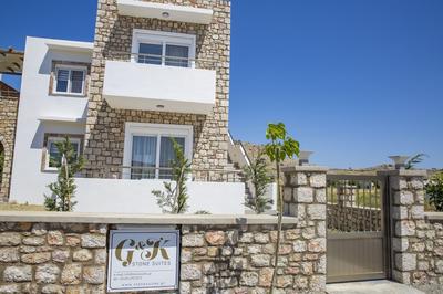 G&K Stone Suites