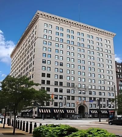 Bridgestreet at the Leader Building
