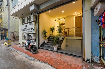 Fabhotel Royal Residency I